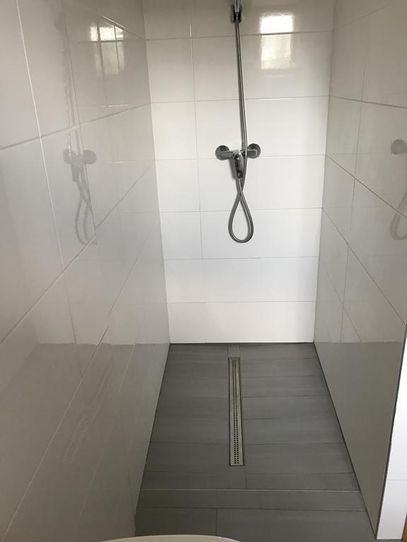 Hullam Apartman Balatonlelle Εξωτερικό φωτογραφία