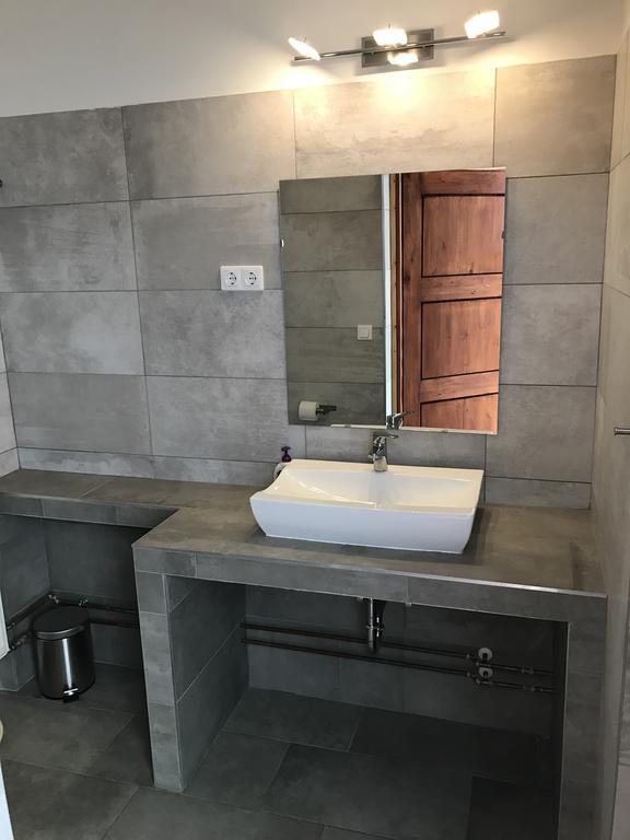 Hullam Apartman Balatonlelle Εξωτερικό φωτογραφία