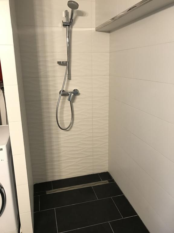 Hullam Apartman Balatonlelle Εξωτερικό φωτογραφία